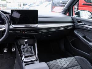 Volkswagen Golf VIII 1,5 TSI R-Line ACC Navi Matrix R-Kamera