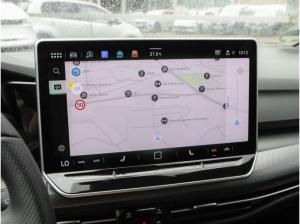 Volkswagen Golf VIII 1,5 TSI R-Line ACC Navi Matrix R-Kamera