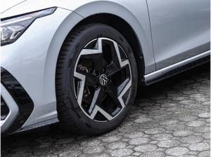 Volkswagen Golf VIII 1,5 TSI R-Line ACC Navi Matrix R-Kamera