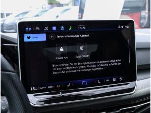 Volkswagen Golf VIII 1,5 TSI R-Line ACC Navi Matrix R-Kamera