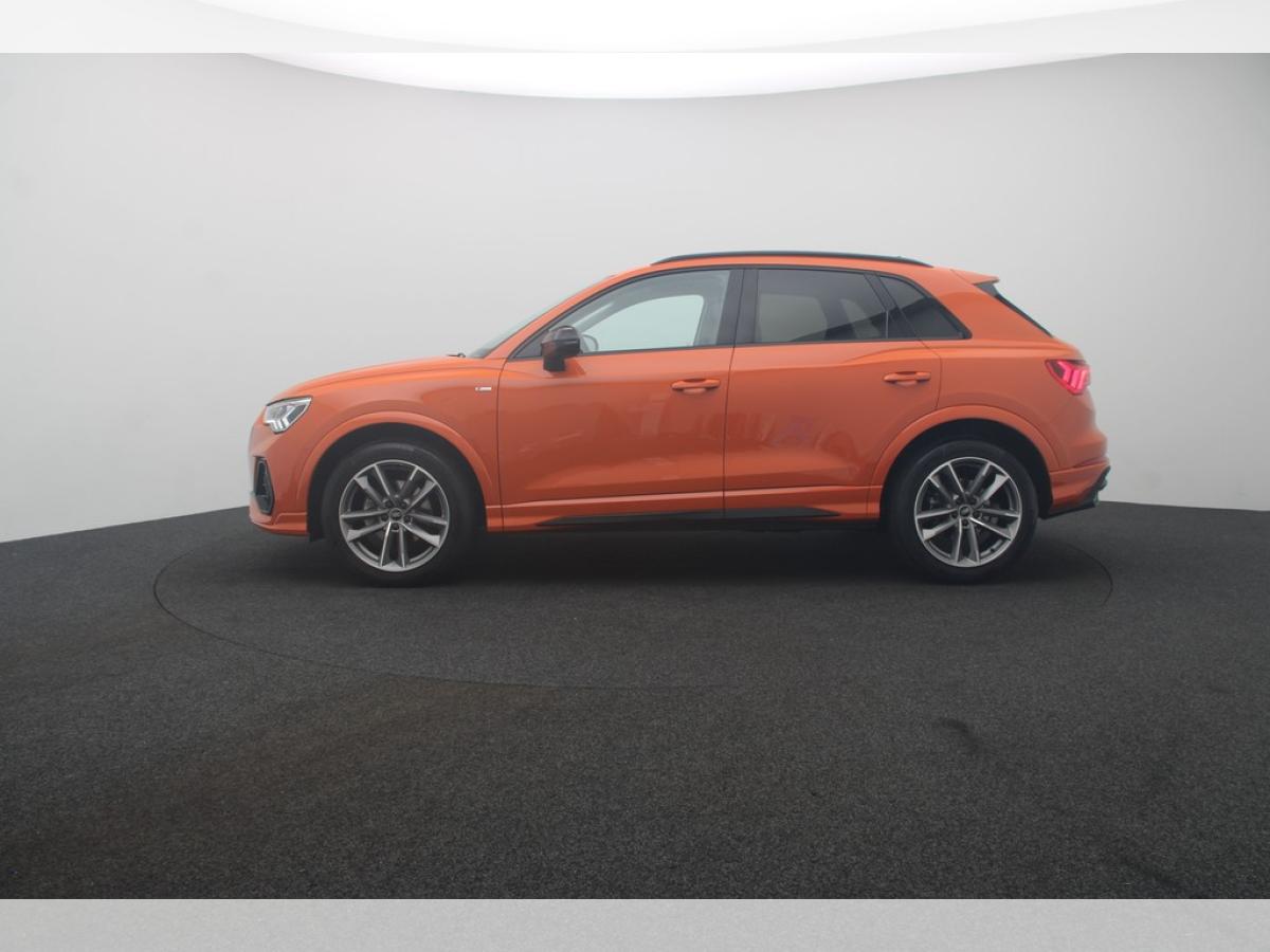 Audi Q3 35 TFSI S line Virt.Cockpit LED AHK - Verfügbar ab dem 12.09