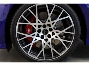 Audi RS3 Limousine TFSI quattro 280 km/h San Marino Blau