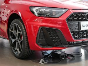 Audi A1 Sportback S-line 40 TFSI 207PS S-tronic /S-line/Navi/SONOS/18Zoll/