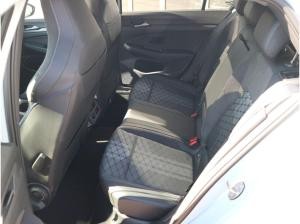 Volkswagen Golf R-Line 2,0 TDI SCR (150 PS) DSG *AHK*HARMAN KARDON*PANORAMA*BLACKSTYLE*WINTERRÄDER*
