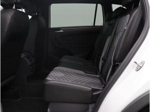 Volkswagen Tiguan Allspace R-Line 2.0TDI 4M DSG / Pano, AHK