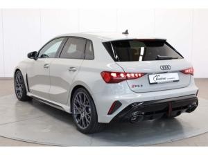 Audi RS3 Sportback TFSI quattro 280 km/h Individuallackierung
