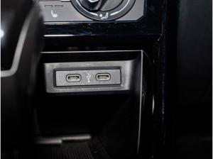 Volkswagen T-Cross 1,0 TSI DSG R-Line Matrix R-Kamera AHK Navi