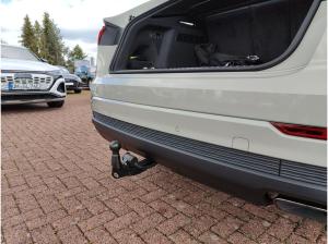 Audi Q8 SUV 55 TFSIe QUATTRO+S-LINE+AHK+HUD+PANO+B&O