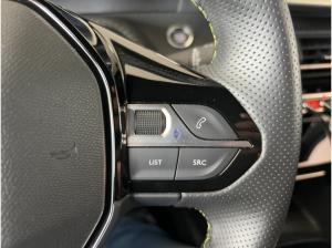 Peugeot 2008 e- Elektromotor 136 GT SHZ+LM+KAM