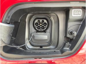 Peugeot 2008 e- Elektromotor 136 GT SHZ+LM+KAM