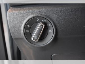 Volkswagen T-Roc R-Line 2.0 l TDI DSG AHK NAVI KAMERA