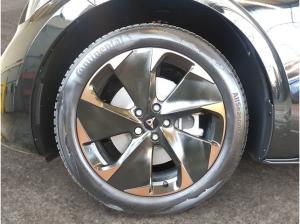 Cupra Born Edition Dynamic Sennheiser Ganzjahresreifen Wärmepumpe Skyline Top View