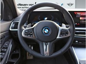BMW 330 e xDrive M Sportpaket -Pro-Travel- Innovation- Comfort uvm.