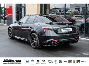 Alfa Romeo Giulia Quadrifoglio 2.9 V6 Bi-Turbo SOFORT AKRAPOVIC HARMAN-KARDON BREMBO MEMORY