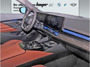 BMW i5 M60 XDrive Touring M Sportpaket Pro Innovation uvm.