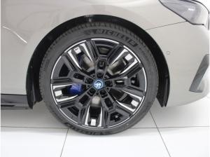 BMW i5 M60 XDrive Touring M Sportpaket Pro Innovation uvm.