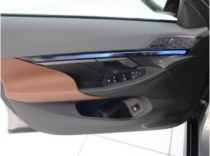 BMW i5 M60 XDrive Touring M Sportpaket Pro Innovation uvm.