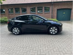Tesla Model Y Enhanced Autopilot