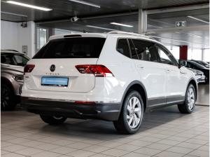 Volkswagen Tiguan Allspace 1,5 TSI DSG Life AHK NaviMedia ACC LED 18Zoll
