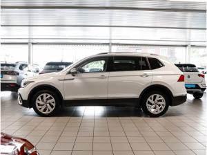 Volkswagen Tiguan Allspace 1,5 TSI DSG Life AHK NaviMedia ACC LED 18Zoll