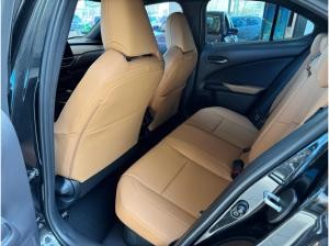 Lexus UX-300h F Sport Design