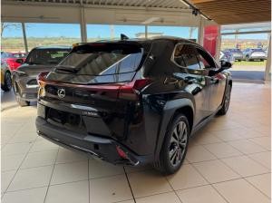 Lexus UX-300h F Sport Design