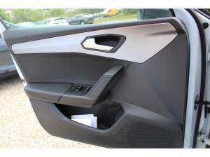 Seat Leon Sportstourer 1.5 TSI DSG FR NAVI LED KAMERA SHZ DAB GRA 17