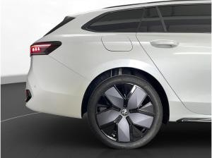 Volkswagen Passat Variant 1.5 eHybrid R-Line AHK Pano Matrix LM 1
