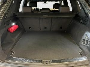 Volkswagen Touareg 3.0 TDI R-Line, Navi, Leder, BlackStyle, IQ-Light, AHK, Dynaudio, Luft