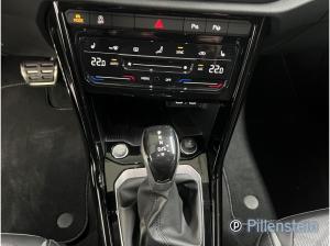Volkswagen T-Roc TSI DSG R-LINE/BLACK BP+AHK+NAVI+IQ+EASY+18+