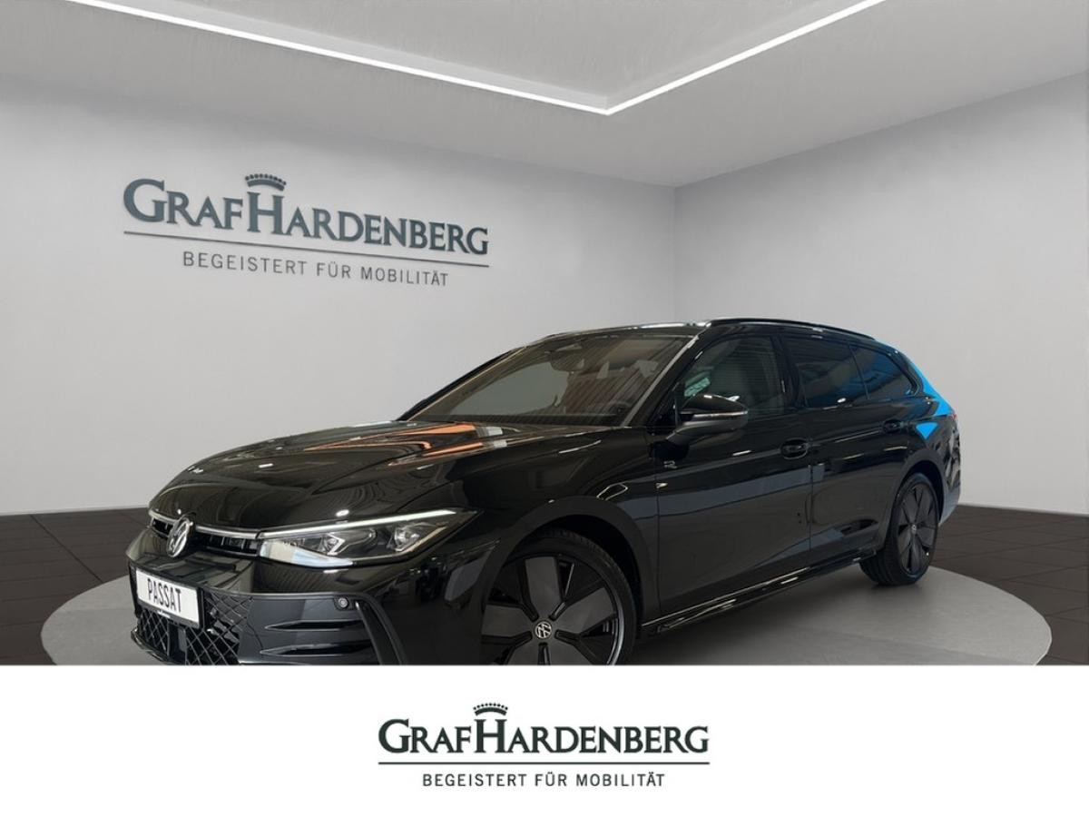 Volkswagen Passat 2,0 l TDI 4M *R-LINE* AHK*IQ*HuD*Pano*Black* Sofort verfügbar*