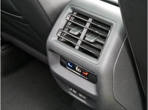 Volkswagen Tiguan R-Line 1,5 l eHybrid Pano,AHK,IQ,IQ-Drive Lagerwagen !