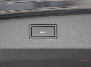 Volkswagen Tiguan R-Line 1,5 l eHybrid Pano,AHK,IQ,IQ-Drive Lagerwagen !