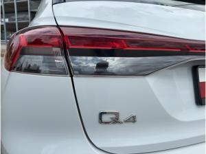 Audi Q4 e-tron Advanced 35 LED Assist.-Pak. Teilleder