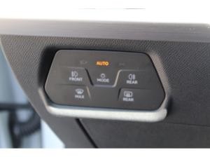 Seat Leon Sportstourer 1.5 TSI DSG FR NAVI LED KAMERA_SHZ GRA DAB 17