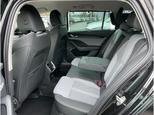 Skoda Octavia Combi TOUR*2.0TDI*DSG*NAVI*360°KAM*AHK*