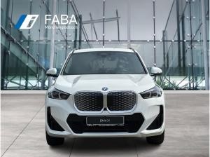 BMW iX1 eDrive20 M Sportpaket Head-Up HK HiFi DAB