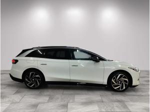 Volkswagen ID.7 Tourer Pro S h/AHK/Matrix/WäPu/01.30Garantie