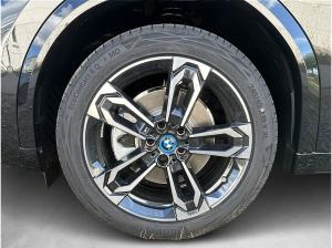 BMW iX2 XDRIVE30 M Sportpaket Head-Up HK HiFi DAB