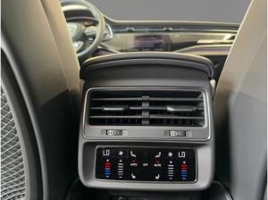 Audi RS Q8 performance Head-Up Standh. Pano Laser B&O AHK