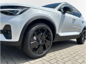 Volvo XC40 B3 Benzin Plus Black Edition 20'' AHK ACC Beheizb. Frontsch. Harman DAB LED *Vorführwagen Sonderakti