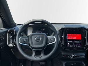 Volvo XC40 B3 Benzin Plus Black Edition 20'' AHK ACC Beheizb. Frontsch. Harman DAB LED *Vorführwagen Sonderakti