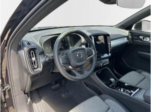 Volvo XC40 B4 Benzin Plus Black Edition 20'' AHK ACC Rückfahrkam. Beheizb. Frontsch. e-Sitze