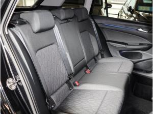 Volkswagen Golf VIII Variant 1.0 TSI Move ACC LED NAVI KEYLESS APP-CONNECT