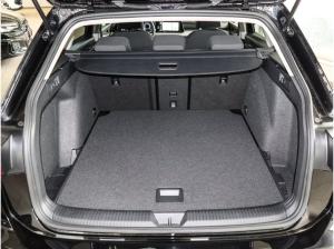 Volkswagen Golf VIII Variant 1.0 TSI Move ACC LED NAVI KEYLESS APP-CONNECT