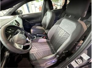 Volkswagen Taigo R-Line 1.5 l TSI DSG RFK IQ Navi W-Räder
