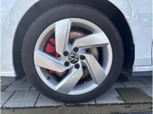 Volkswagen Golf VIII 2,0 TSI GTI LED Kamera AHK Navi Virtual SHZ