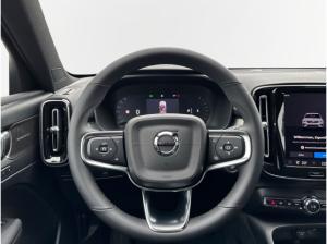 Volvo XC40 B3 Benzin Plus Black Edition 20'' 360 Kamera ACC Beheizb. Frontsch. LED Harman Kardon *Vorführwagen