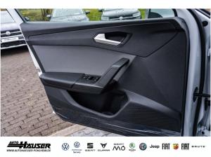 Seat Leon Style Edition 1.5 eTSI DSG NAVI KAMERA PARK ACC LED FULL-LINK SITZHZG