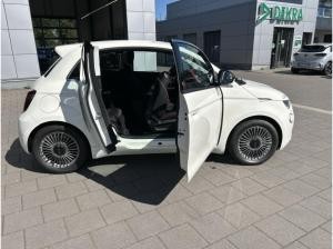 Fiat 500e 3+1 RED 🌟 Extra Tür/LED / Kamera / Sitzheizung🌟
